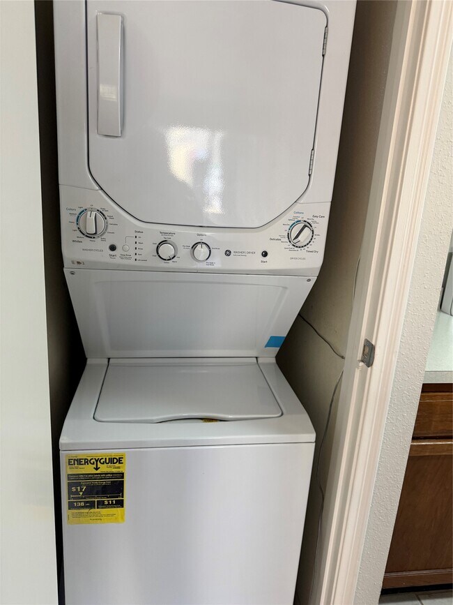 Building Photo - 2120 El Paseo St