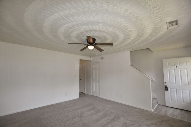 Building Photo - 3BR/1.5BA Home – Great Norfolk Location!