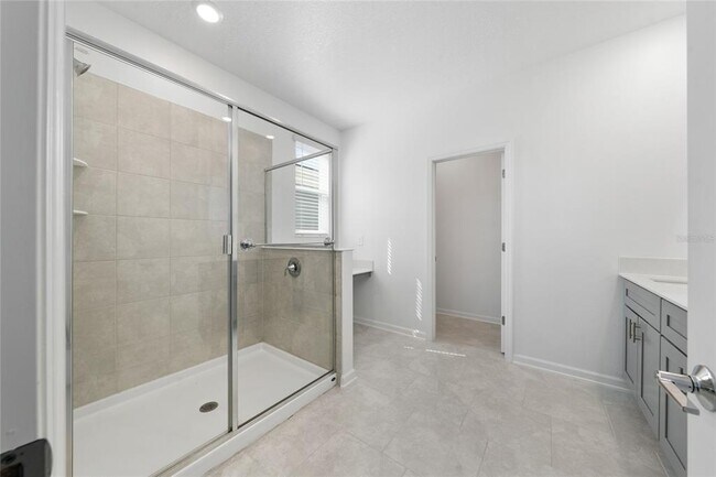 Building Photo - 4132 Jespersen St