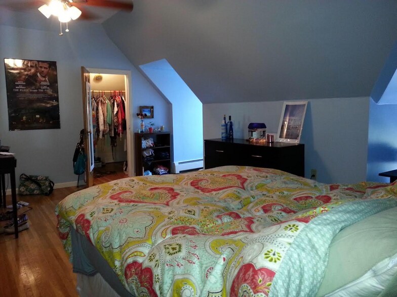 Bedroom2 - 92 Argyle St