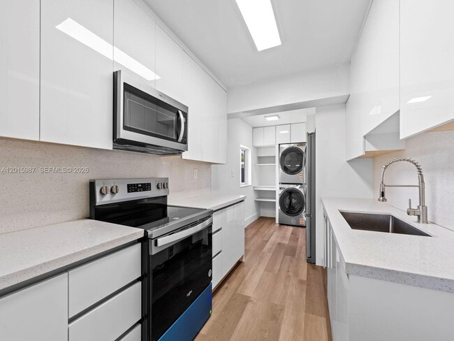 Building Photo - 10530 SW 146th St