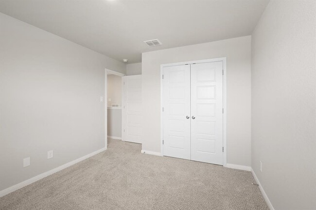 Building Photo - 242 Schrader Dr