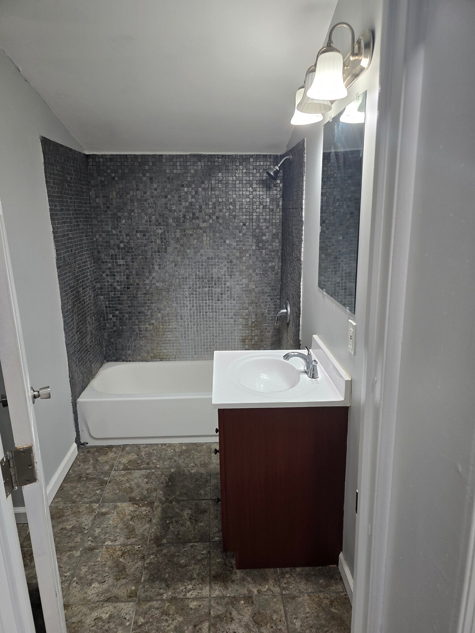 Building Photo - 342 N 52nd St