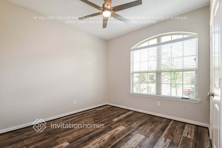 Building Photo - 138 Cameron Dr