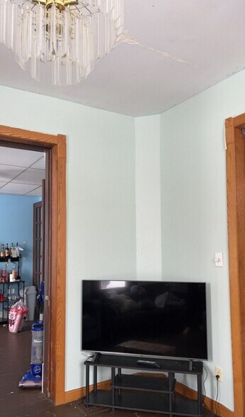 Building Photo - 137 George St