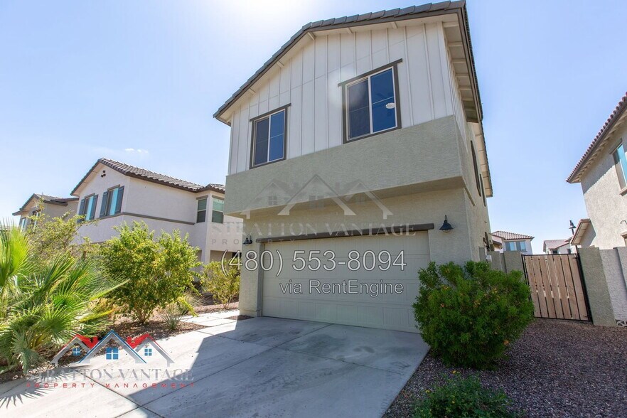 Building Photo - 1033 S 150th Dr