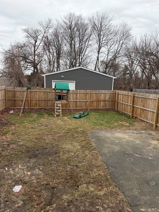 Building Photo - 11 Haab Ave