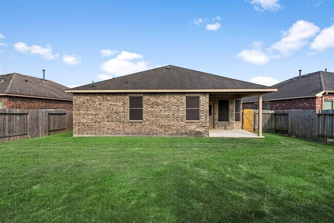 Building Photo - 22538 Valley Canyon