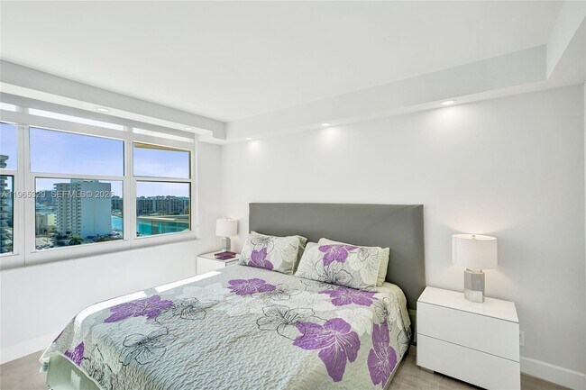 Building Photo - 2501 S Ocean Dr