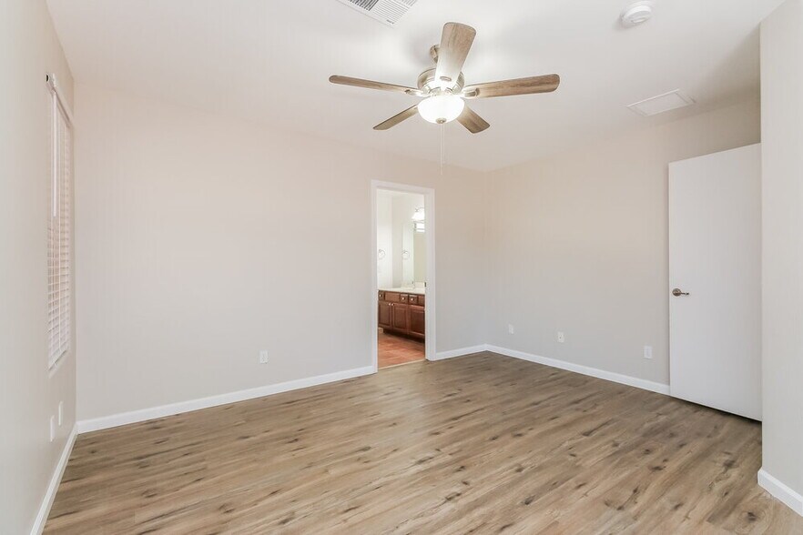 Building Photo - 3341 W Yellow Peak Dr