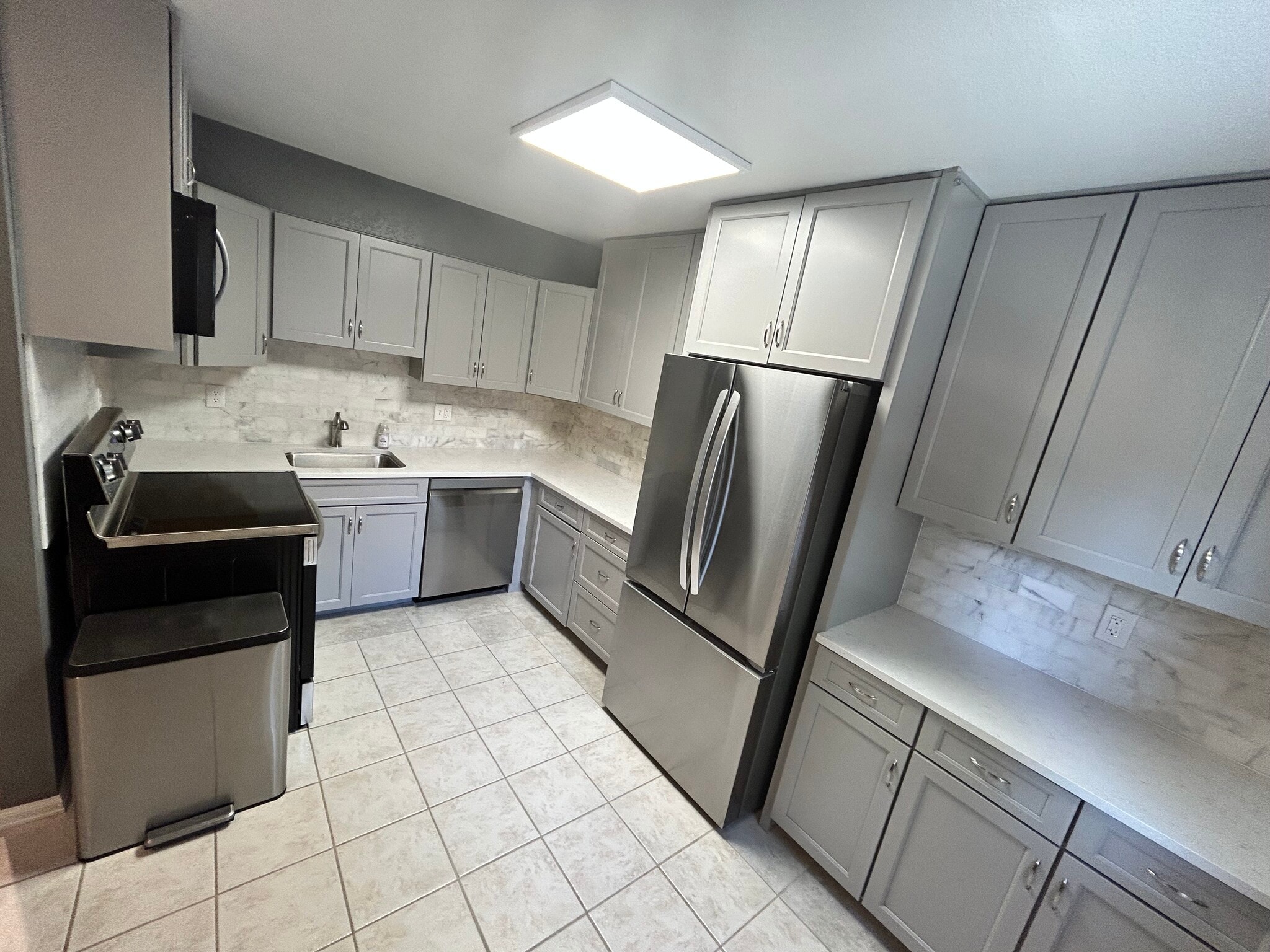 Kitchen - 11584 Community Center Dr