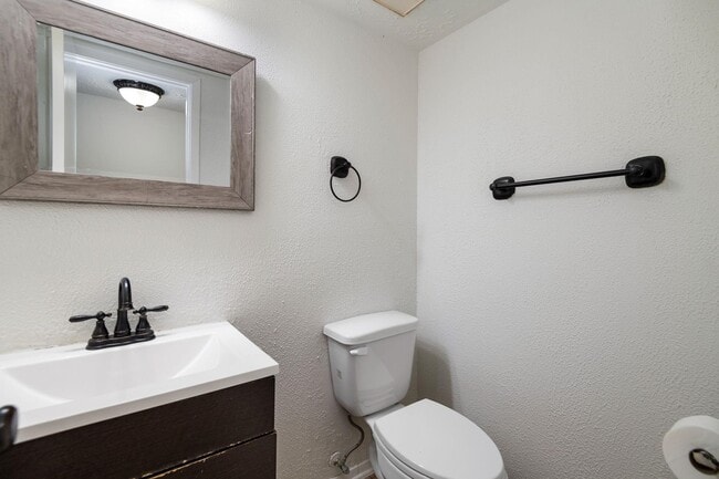 Building Photo - 3719 Straightfork Dr