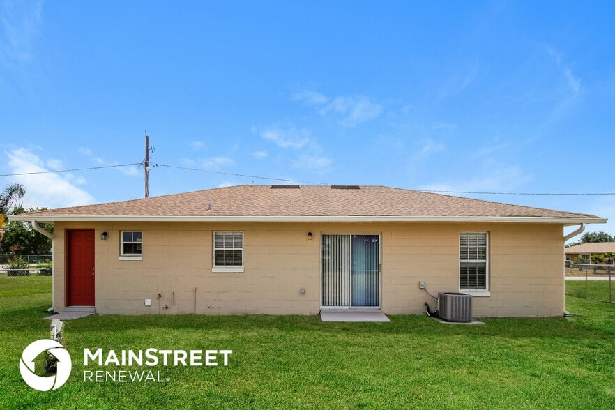 Building Photo - 150 Madera Dr