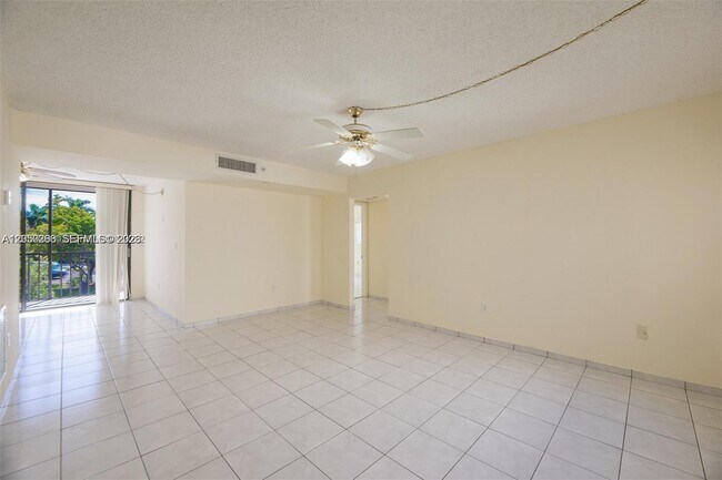 Building Photo - 8650 SW 133rd Avenue Rd