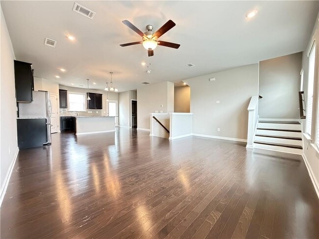 Building Photo - 2838 Vlg Pk Bnd