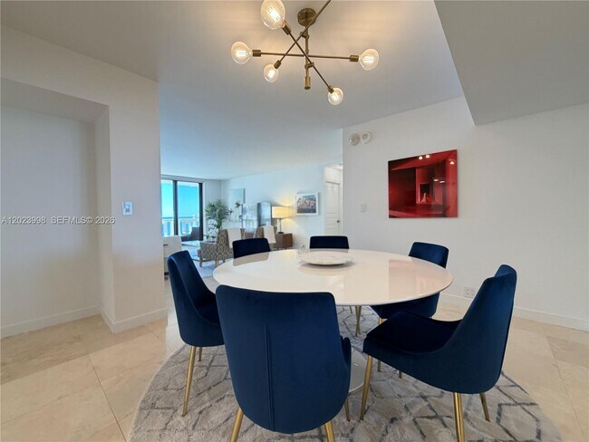 Building Photo - 1111 Crandon Blvd