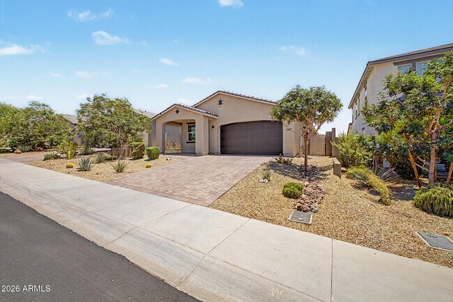 Building Photo - 17239 W Desert Sage Dr