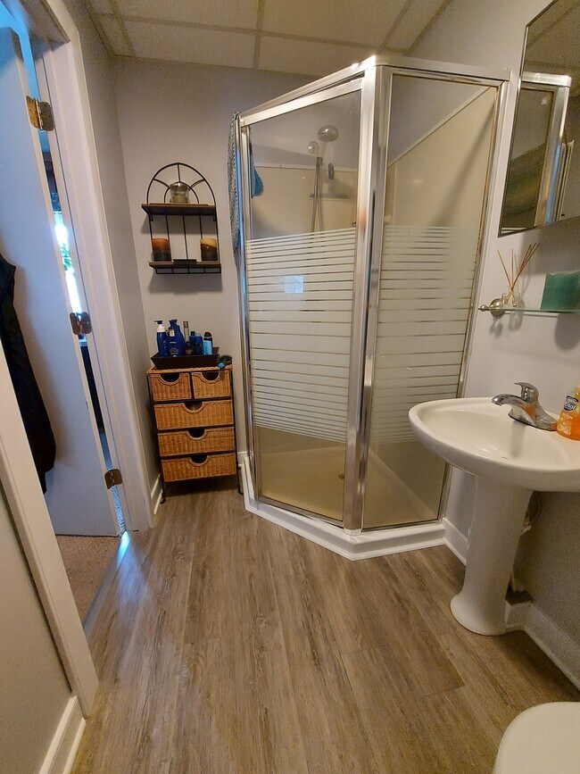 Master Bath - 158 Jordan Rd
