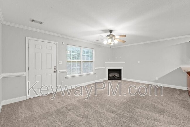 Building Photo - 2054 Reserve Ln