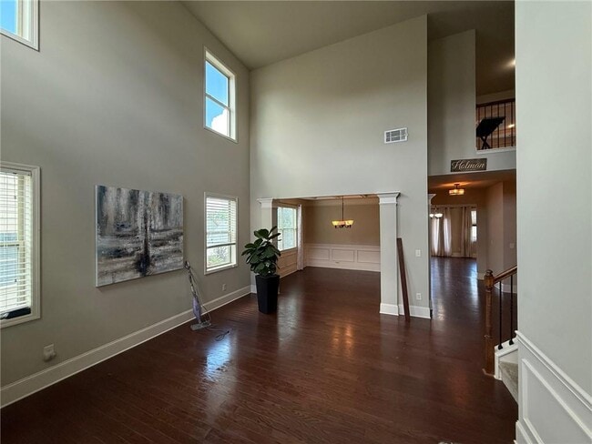Building Photo - 611 Ceremony Way