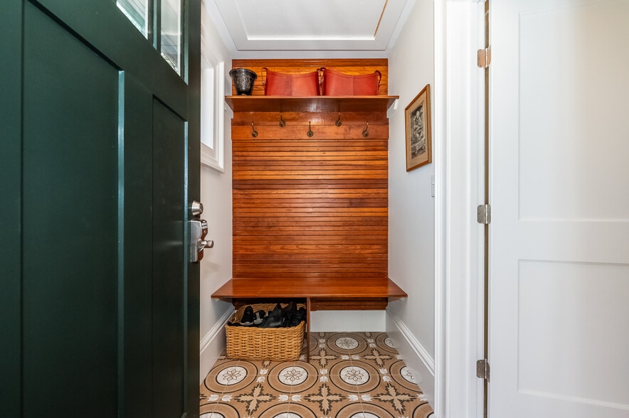 Original Philadelphia beadboard - 229 Miller Ave