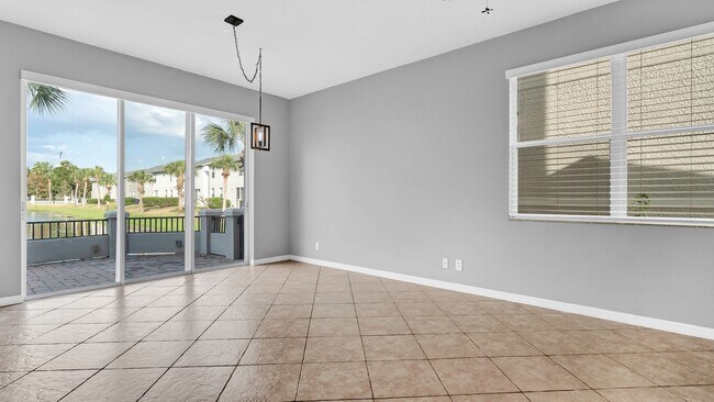 Building Photo - Gorgeous 3br/2.5ba/2 car garage Home in Ve...