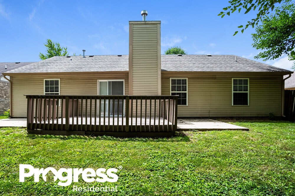 Building Photo - 8438 Kousa Dr