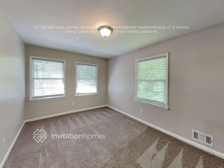 Building Photo - 2819 Collier Dr NW