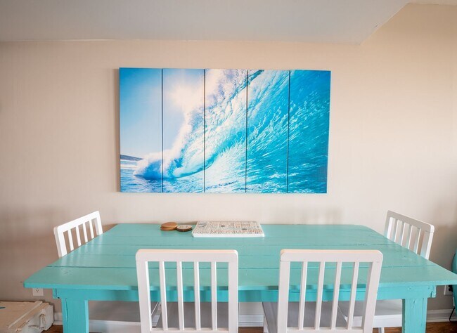 Building Photo - Seaview D @ 714 Carolina Beach Ave. N