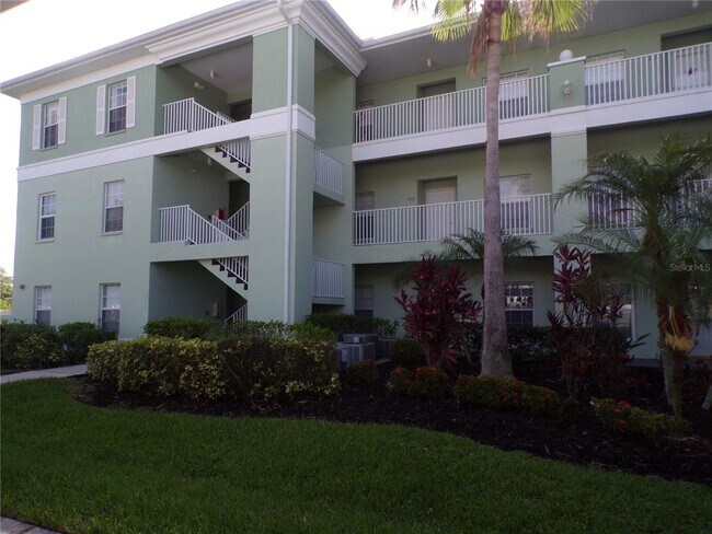 Building Photo - 2160 Heron Lake Dr