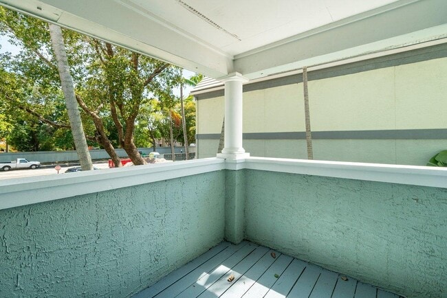 Building Photo - 1275 Crystal Way