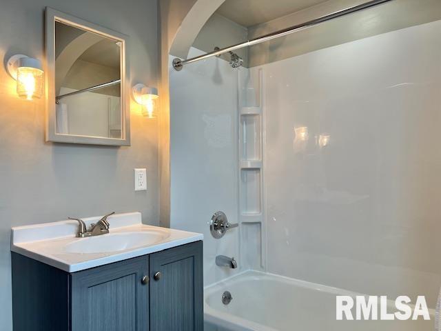 Building Photo - 2133 N Division St