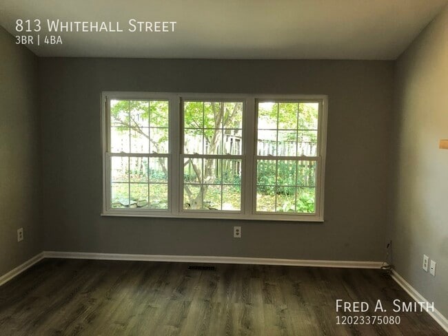 Building Photo - 813 Whitehall St