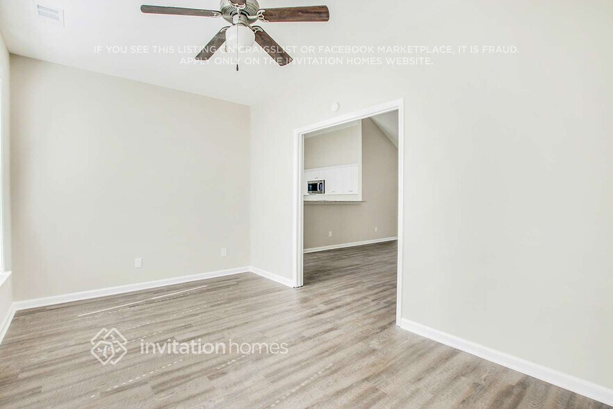 Building Photo - 7289 Basalt Dr
