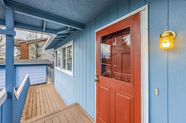 Building Photo - One Level Lifestyle in Snohomish