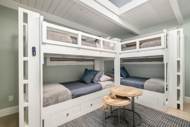 Building Photo - 1680 Neptune Ave