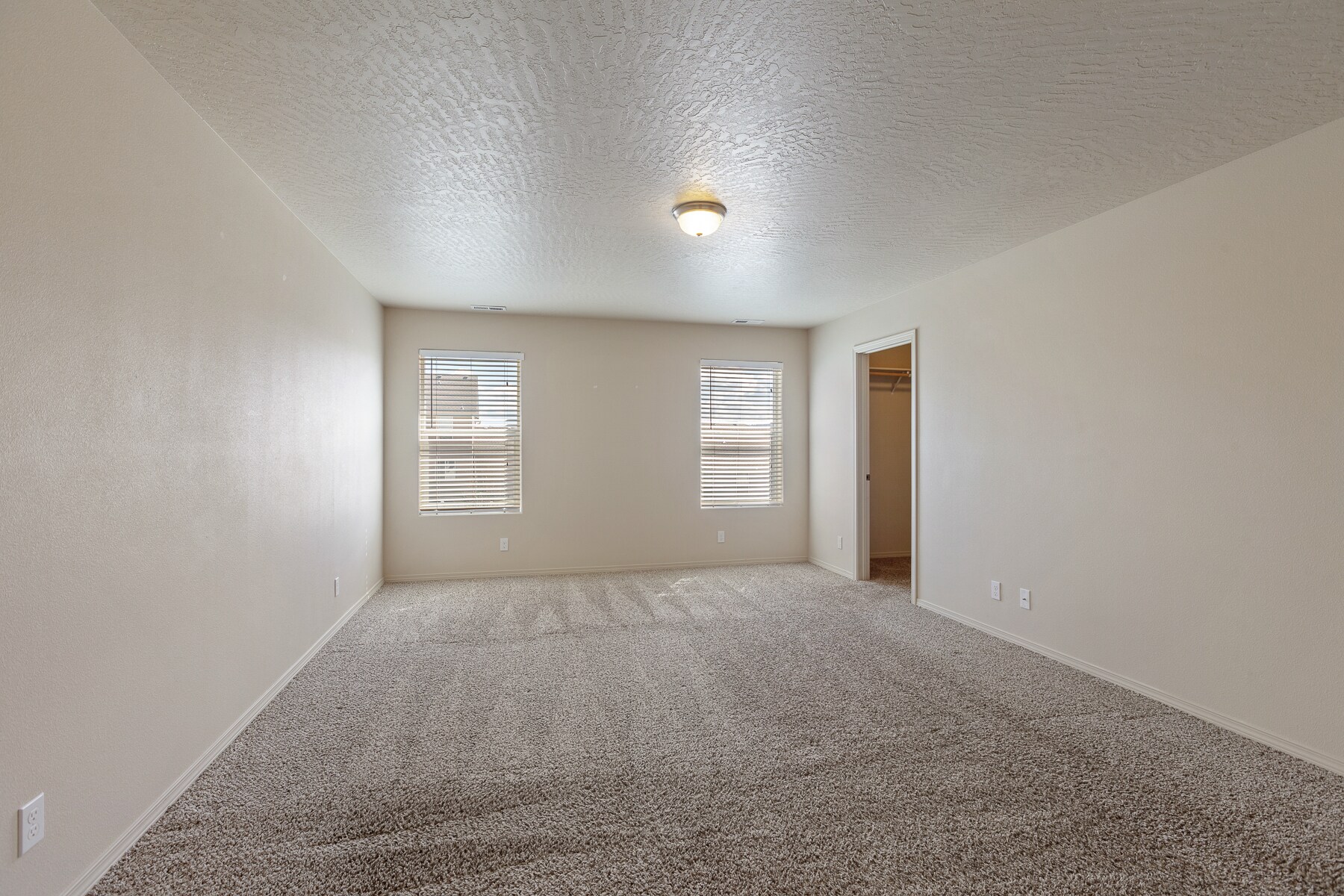 Building Photo - 4580 W Magrath Dr