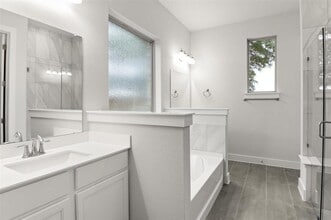 Building Photo - 200 Castlefields St