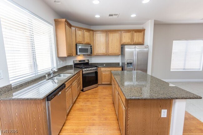 Building Photo - 313 Gemstone Hill Ave