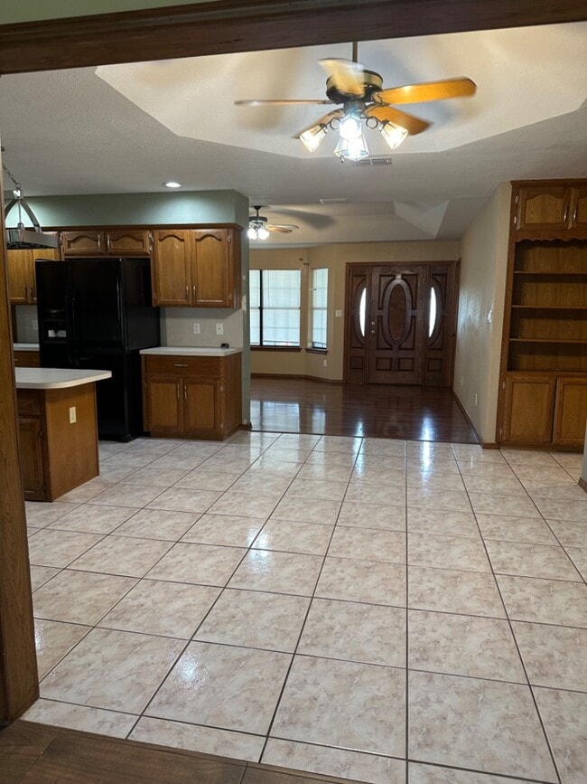 Building Photo - 2729 Palmer Dr