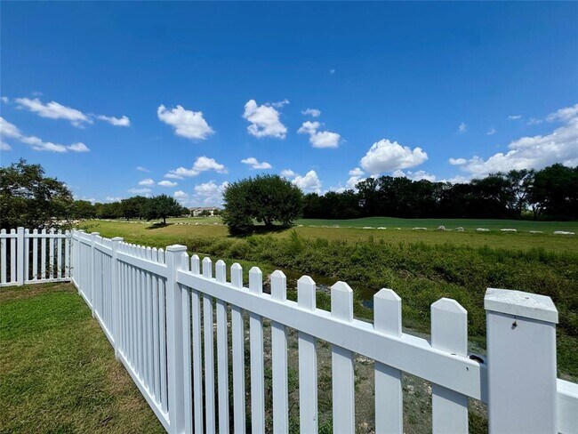 Building Photo - 278 Caraway