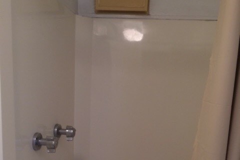 shower - 50 Juniper St