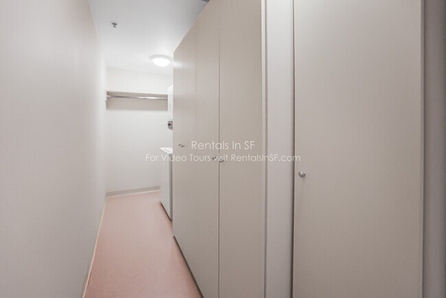 Building Photo - 1388 Gough St