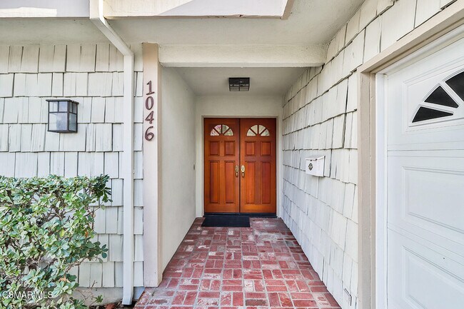 Building Photo - 1046 Barrow Ct