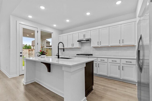 Building Photo - 547 Billowing Way