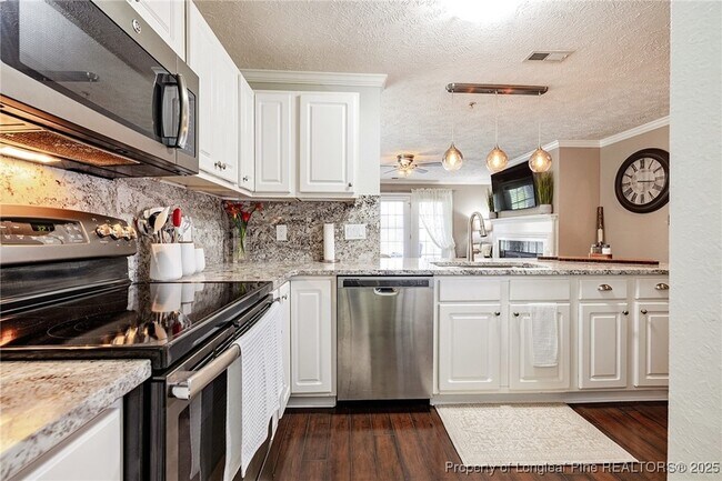 Building Photo - 3332 Harbour Pointe Pl