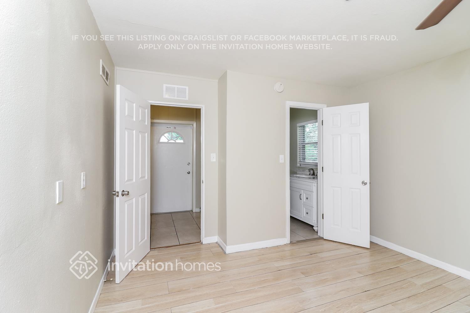 Building Photo - 4504 21st Ave W