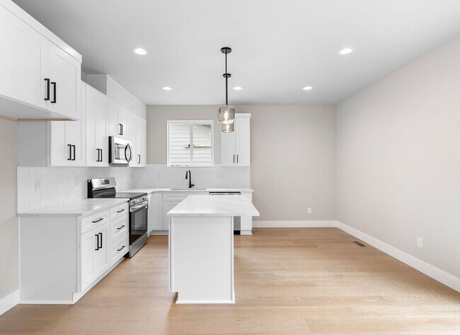 Building Photo - Beautiful New Construction 4-Bedroom Home with a Main-Level Bedroom, Designer Finishes, Attached ...