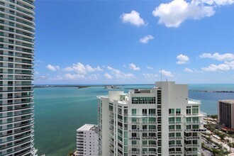 Building Photo - 1300 Brickell Bay Dr