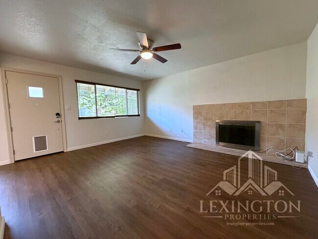 Building Photo - Stunning, 2BD/1BA, Condo home in The Villaggio Community, near Madison Ave. and American River Co...